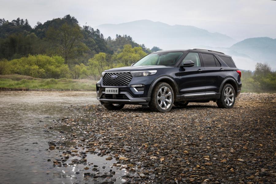  Ford Explorer Platinum 2020 года  (CN) (фото 1 из 14)